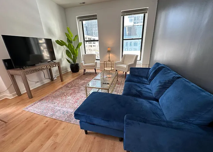 River North Hideaway With Amazing Views And Parking *